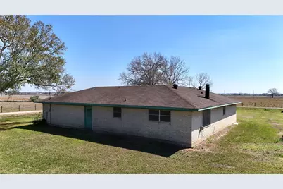 8820 Michael Street, East Bernard, TX 77435 - Photo 3
