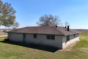 8820 Michael St, East Bernard, TX 77435 - Photo 3