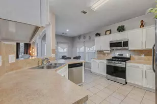 7906 Burning Oak Ln, Richmond, TX 77407 - Photo 7