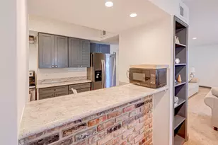 5863 Inwood Dr, Houston, TX 77057 - Photo 13