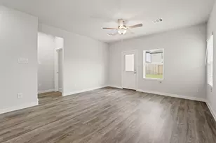17319 Gentle Doves Ln, Waller, TX 77484 - Photo 9