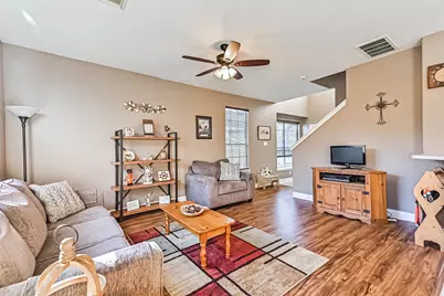 487 Folk Crest Lane, Dickinson, TX 77539 - Photo 9