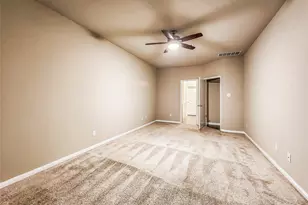 4329 McGregor Blf Ln, Conroe, TX 77304 - Photo 9