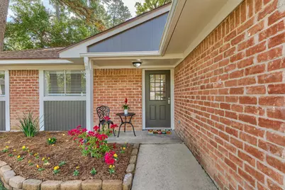 1 Fiddleleaf Court, The Woodlands, TX 77381 - Photo 3