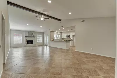 1 Fiddleleaf Court, The Woodlands, TX 77381 - Photo 5