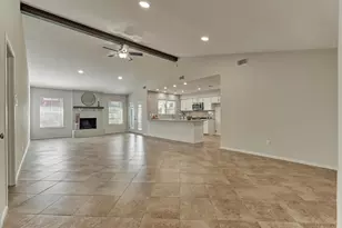 1 Fiddleleaf Ct, The Woodlands, TX 77381 - Photo 5