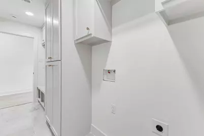 1803 Seaspray Court, Houston, TX 77008 - Photo 43