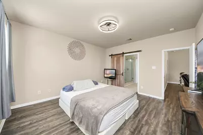 10826 Shannon Mills Lane, Houston, TX 77075 - Photo 11