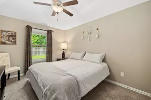 18732 Laurel Hills Dr, New Caney, TX 77357 - Photo 25
