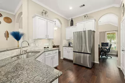 18732 Laurel Hills Drive, New Caney, TX 77357 - Photo 13