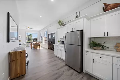 1101 Moody Avenue, Galveston, TX 77550 - Photo 9