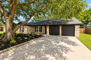 1815 Brumbelow St, Rosenberg, TX 77471 - Photo 1