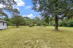 8627 S Fork Dr, Conroe, TX 77303 - Photo 45