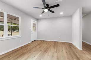 8627 S Fork Dr, Conroe, TX 77303 - Photo 11
