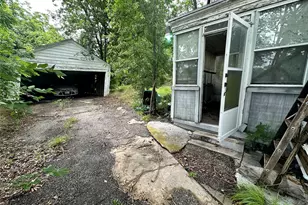 2015 Des Jardines St, Houston, TX 77023 - Photo 29