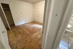 2015 Des Jardines St, Houston, TX 77023 - Photo 25