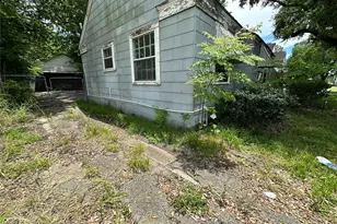 2015 Des Jardines St, Houston, TX 77023 - Photo 5
