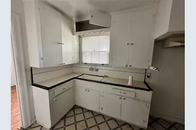 2015 Des Jardines Street, Houston, TX 77023 - Photo 21