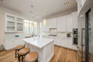 5410 Alder Cir, Bellaire, TX 77401 - Photo 13