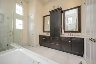 5410 Alder Cir, Bellaire, TX 77401 - Photo 21