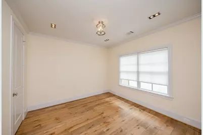 5410 Alder Circle, Bellaire, TX 77401 - Photo 29