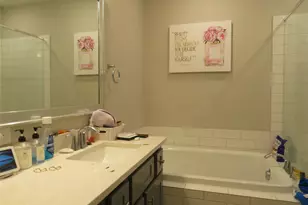 10962 Swang Link Dr, Houston, TX 77043 - Photo 13