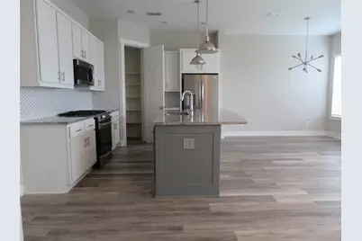 10962 Swang Link Drive, Houston, TX 77043 - Photo 13