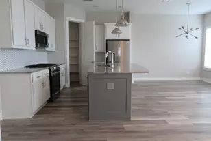 10962 Swang Link Dr, Houston, TX 77043 - Photo 13