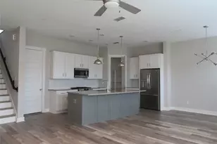 10962 Swang Link Dr, Houston, TX 77043 - Photo 3