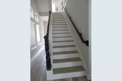 10962 Swang Link Drive, Houston, TX 77043 - Photo 11