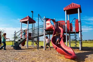 2106 Pine Acre Dr, Richmond, TX 77469 - Photo 9