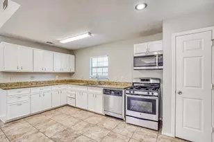 6395 Crossway Dr, Houston, TX 77084 - Photo 9