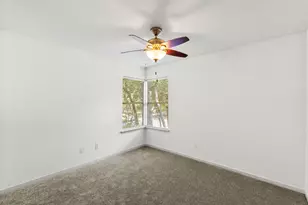 15 Breezy Point Pl, The Woodlands, TX 77381 - Photo 17