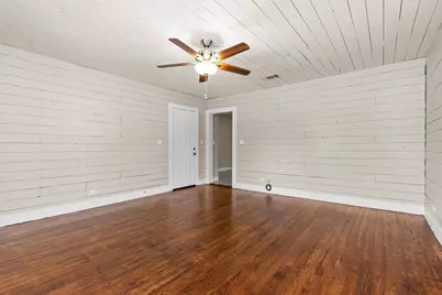 409 East Austin Street, Bellville, TX 77418 - Photo 5