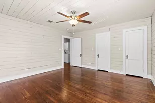409 E Austin St, Bellville, TX 77418 - Photo 11