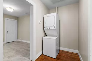 409 E Austin St, Bellville, TX 77418 - Photo 13