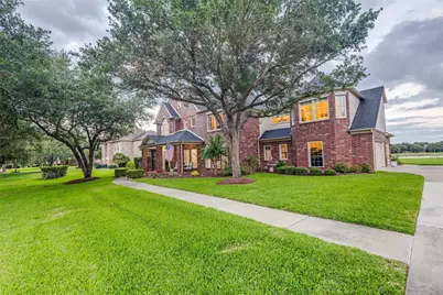 511 Royal Lakes Boulevard, Richmond, TX 77469 - Photo 3