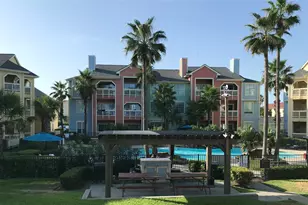 7000 Seawall Blvd, Galveston, TX 77551 - Photo 35