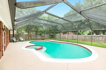 105 Plum Circle, Lake Jackson, TX 77566 - Photo 19