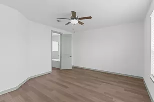 2306 Poseidon St, League City, TX 77573 - Photo 9