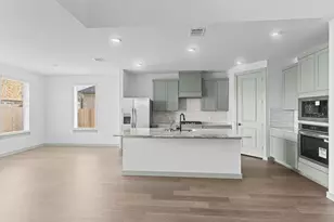 2306 Poseidon St, League City, TX 77573 - Photo 3