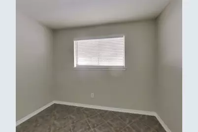 1910 Barnsley Lane, Houston, TX 77088 - Photo 9