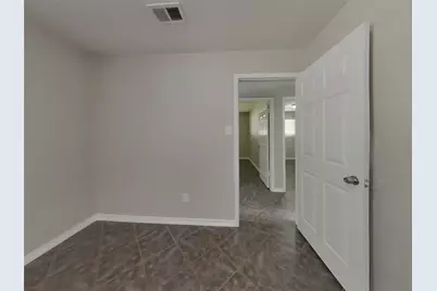 1910 Barnsley Lane, Houston, TX 77088 - Photo 7