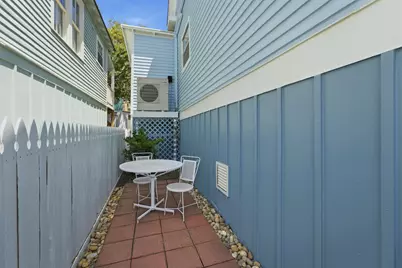 1310 19th Street, Galveston, TX 77550 - Photo 23