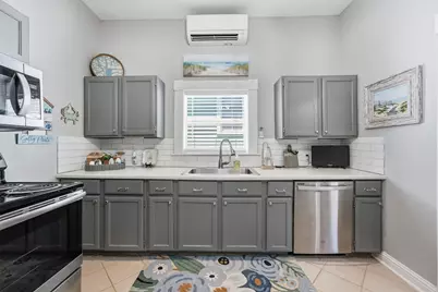 1310 19th Street, Galveston, TX 77550 - Photo 17