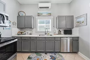1310 19th St, Galveston, TX 77550 - Photo 17
