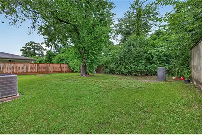 5211 Lamonte Lane, Houston, TX 77092 - Photo 31