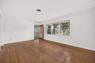 5211 Lamonte Ln, Houston, TX 77092 - Photo 5