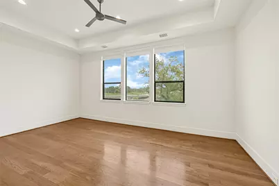 922 T C Jester Boulevard, Houston, TX 77008 - Photo 33