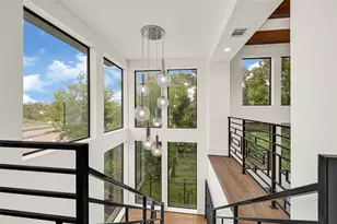 922 T C Jester Blvd, Houston, TX 77008 - Photo 29